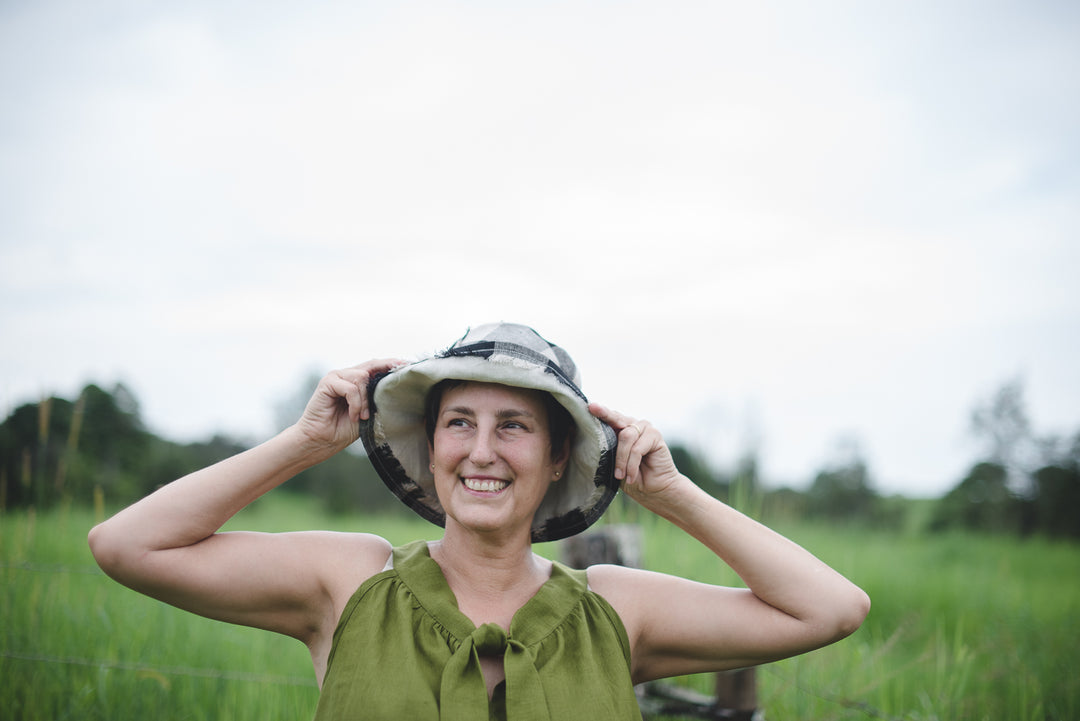 Linen Sun Hat - Black and Natural check