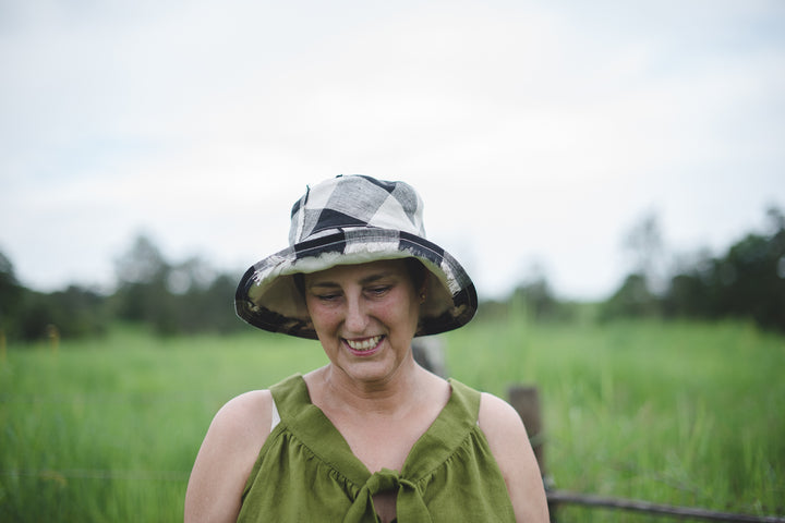 Linen Sun Hat - Black and Natural check